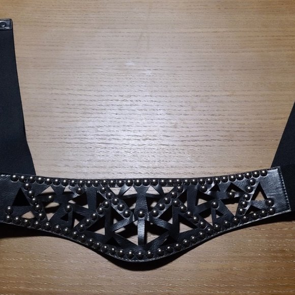 Leather studded belt - Picture 5 of 5